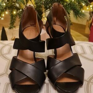 Clarks Elegant Black Cross-Strap Heels